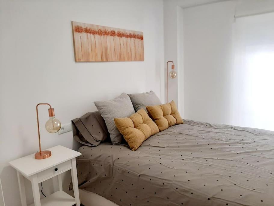 Confortable Apartamento En Elche Luaran gambar