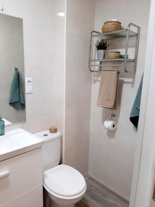 Confortable Apartamento En Elche Luaran gambar