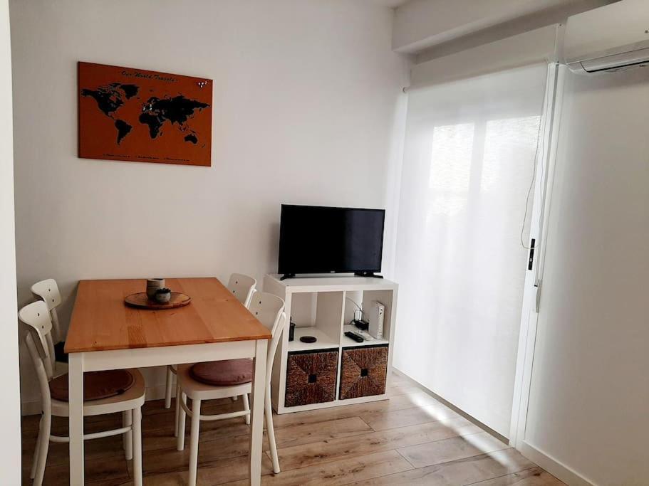 Confortable Apartamento En Elche Luaran gambar