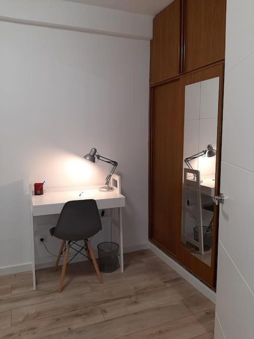 Confortable Apartamento En Elche Luaran gambar